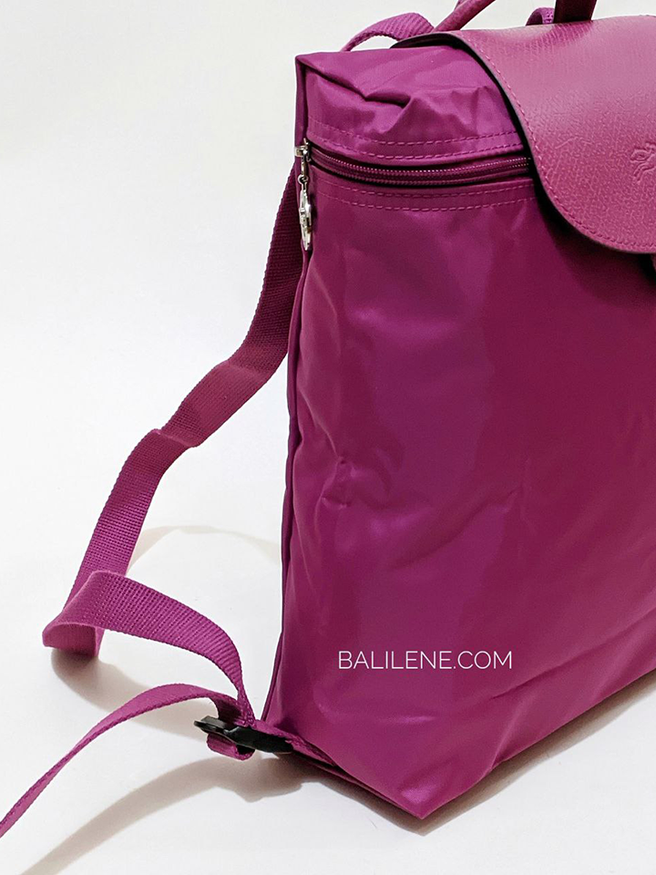 detail-bagian-samping-Longchamp-Le-Pliage-Club-Backpack-Bag-Fuchsia