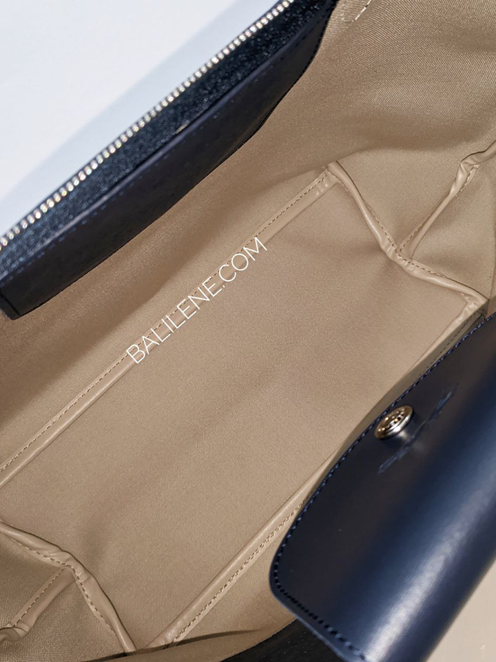detail-dalam-Longchamp-Le-Pliage-City-Small-Shoulder-Bag-Navy