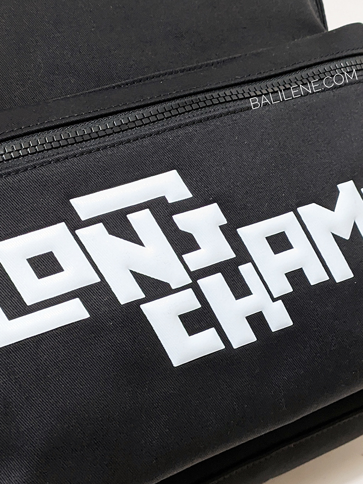 detail-logo-Longchamp-Stamp-Backpack-Black