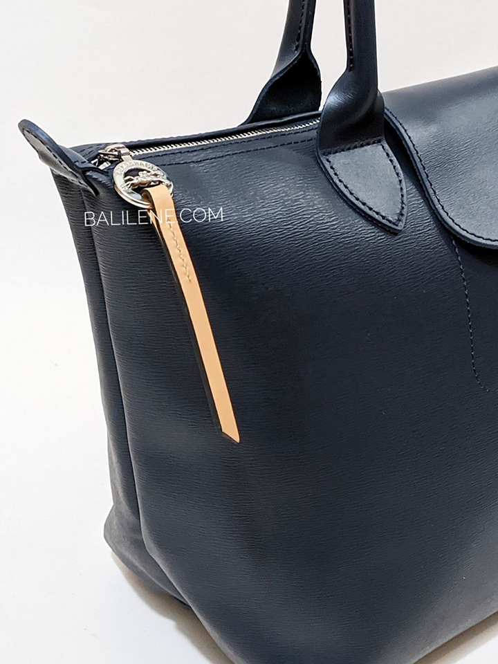 detail-zip-samping-Longchamp-Le-Pliage-City-Small-Shoulder-Bag-Navy