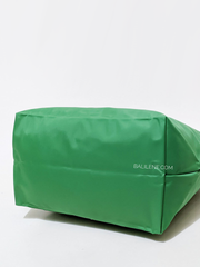 gambar-bawah-Longchamp-Le-Pliage-Club-Medium-Shoulder-Bag-Cactus