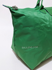 gambar-detail-samping-Longchamp-Le-Pliage-Club-Travel-Bag-Cactus