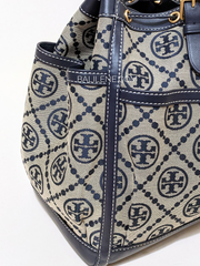 gambar-samping-Tory-Burch-T-Monogram-Jacquard-Tote-Navy