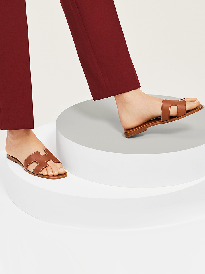 on-model-Hermes-Oran-Gold-Sandal