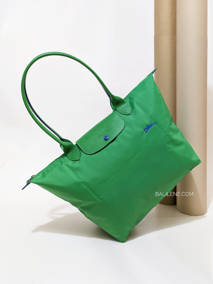 on-produk-Longchamp-Le-Pliage-Club-Small-Shoulder-Bag-Cactus