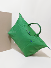 on-produk-Longchamp-Le-Pliage-Club-Travel-Bag-Cactus
