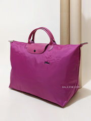 on-produk-Longchamp-Le-Pliage-Club-Travel-Bag-Fuchsia