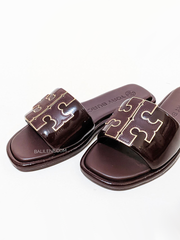 on-produk1-Tory-Burch-Double-T-Sport-Slide-Metallic-Calf-Leather-Plum